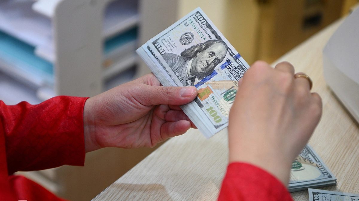 Vietnam's Dong Expected to Hold Steady Despite Fed's September Rate Hike, Experts Say